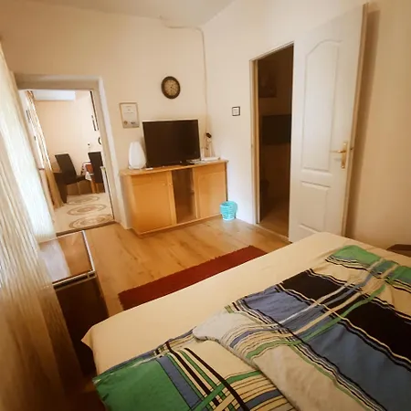 Csaladbarat Apartment