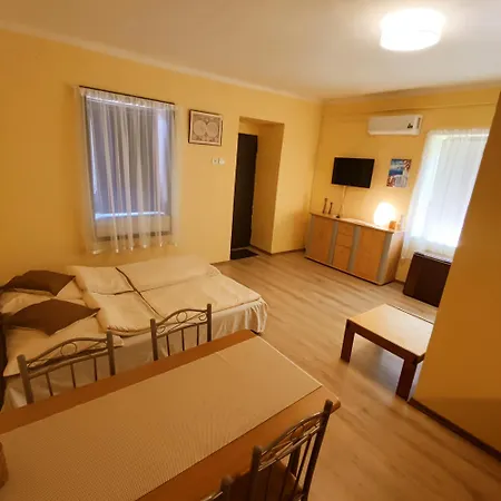 Apartment Csaladbarat Balatonkeresztúr
